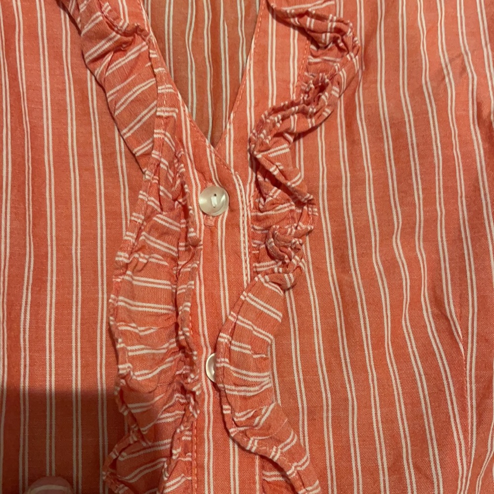 Boden Sleeveless Ruffle Button Down - Picture 3 of 4